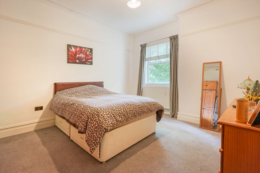 90 Southgate Eckington